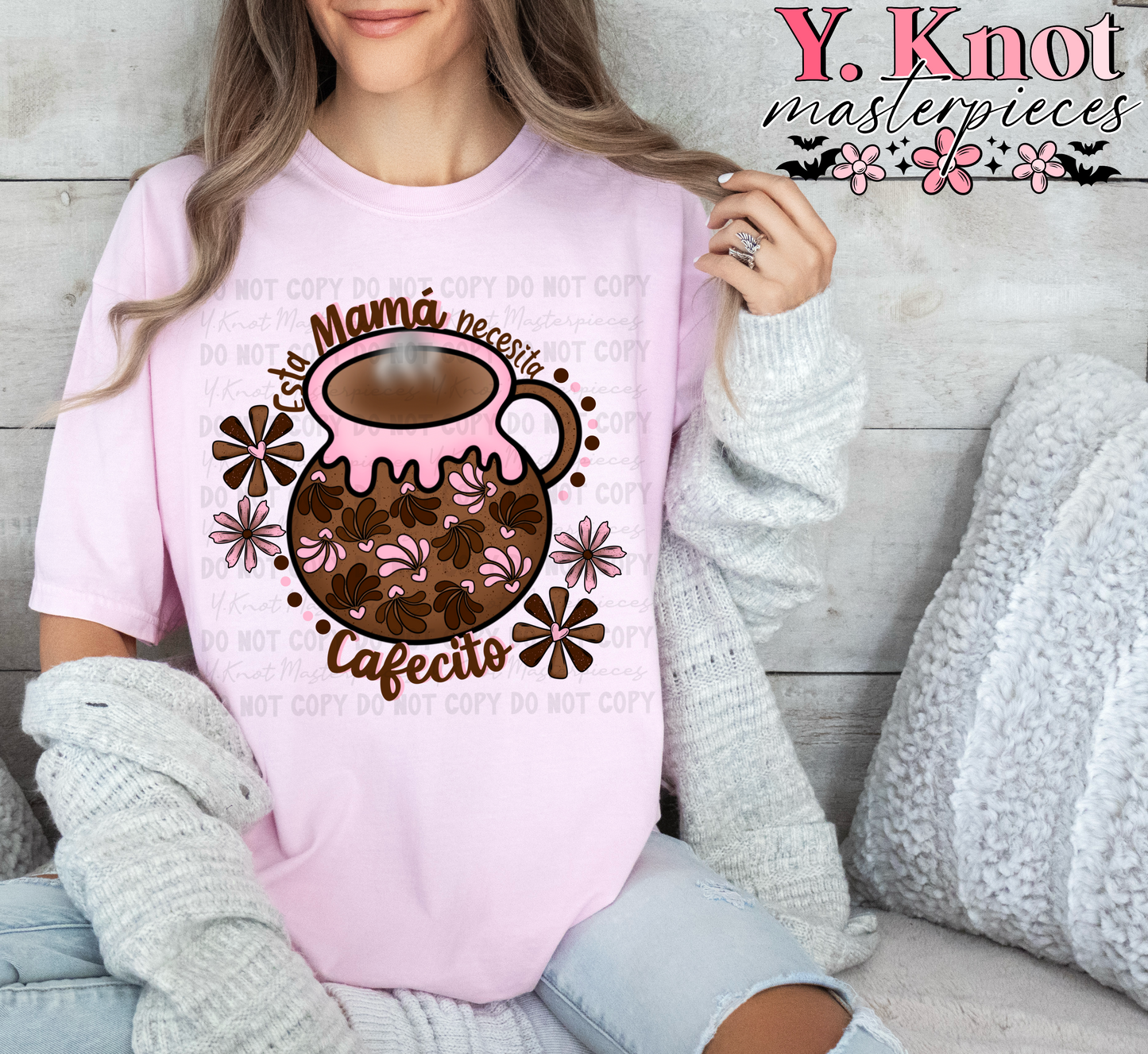 ESTA MAMA NECESITA CAFECITO PINK- PNG