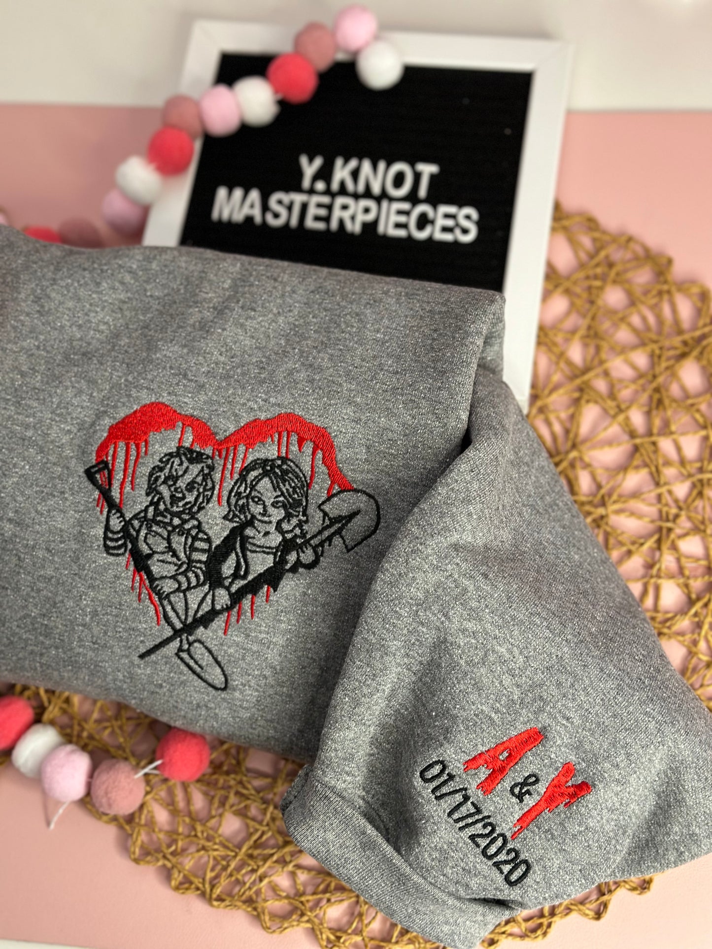 KILLER COUPLE SWEATER
