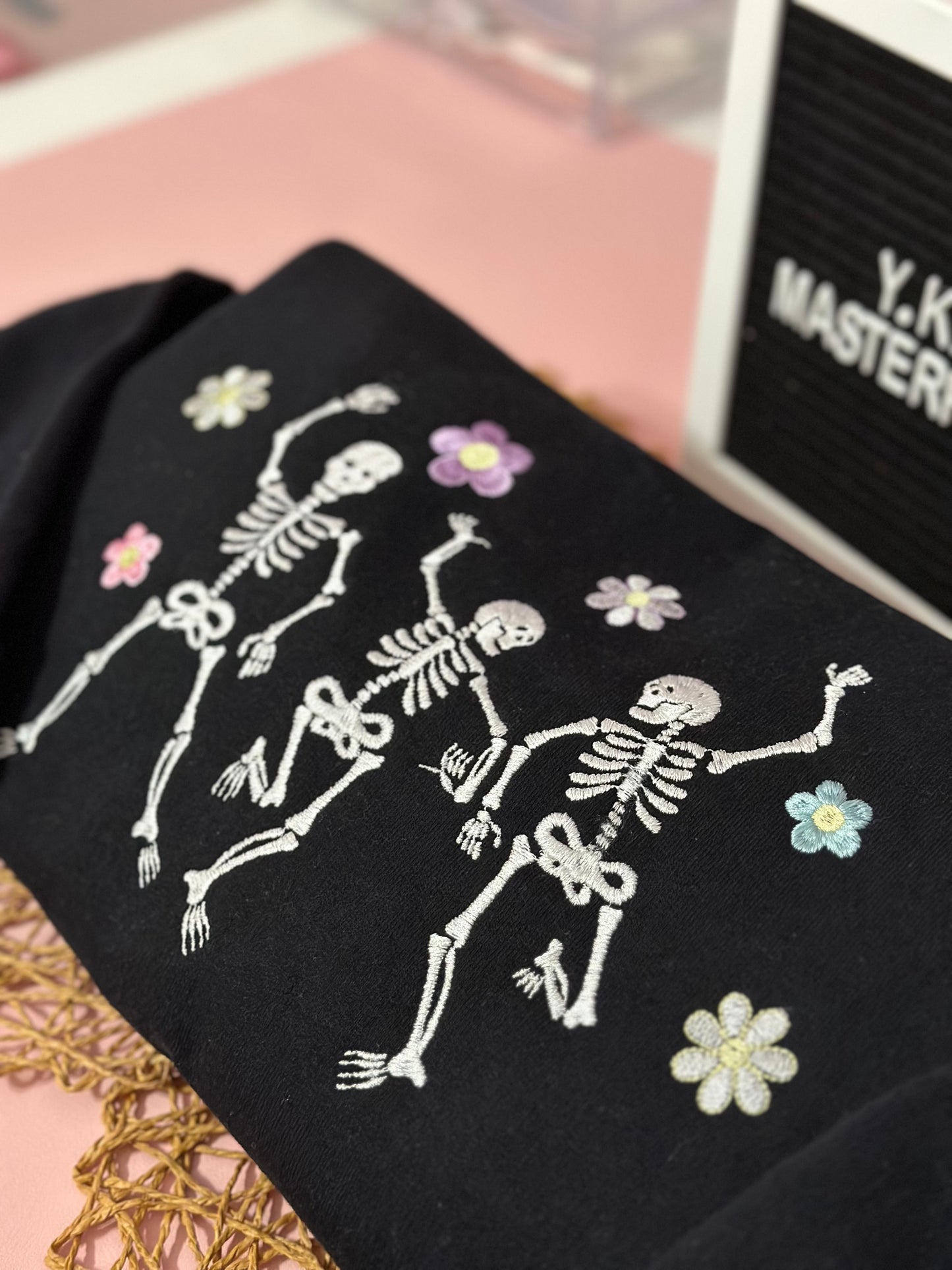 FLORAL SKELETON EMBROIDERED SWEATER
