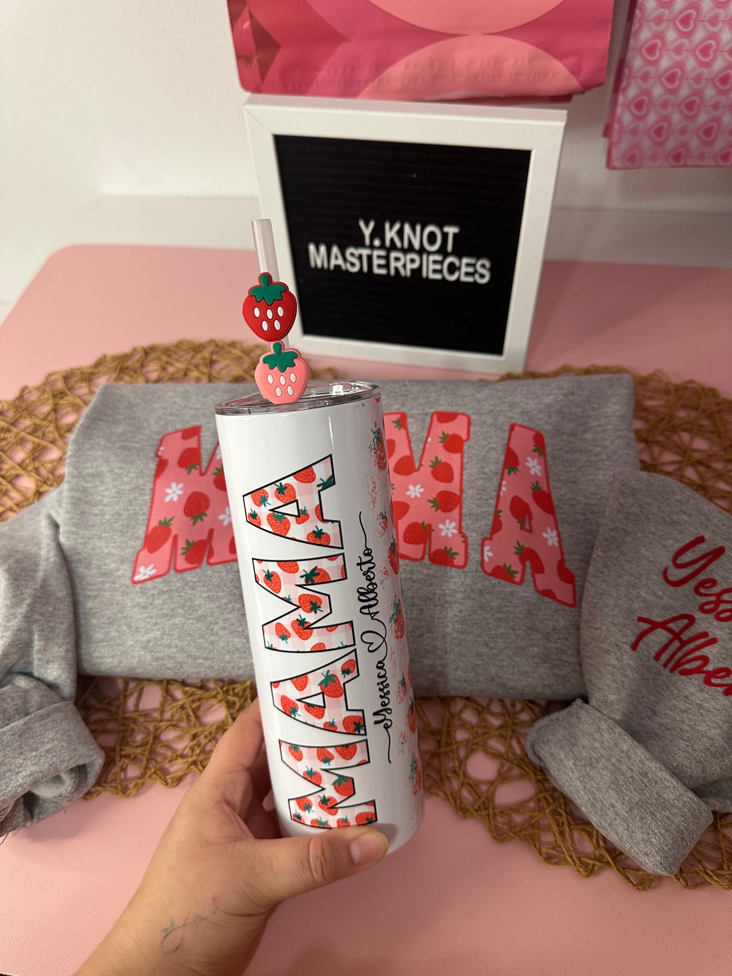 MAMA STRAWBERRY TUMBLER
