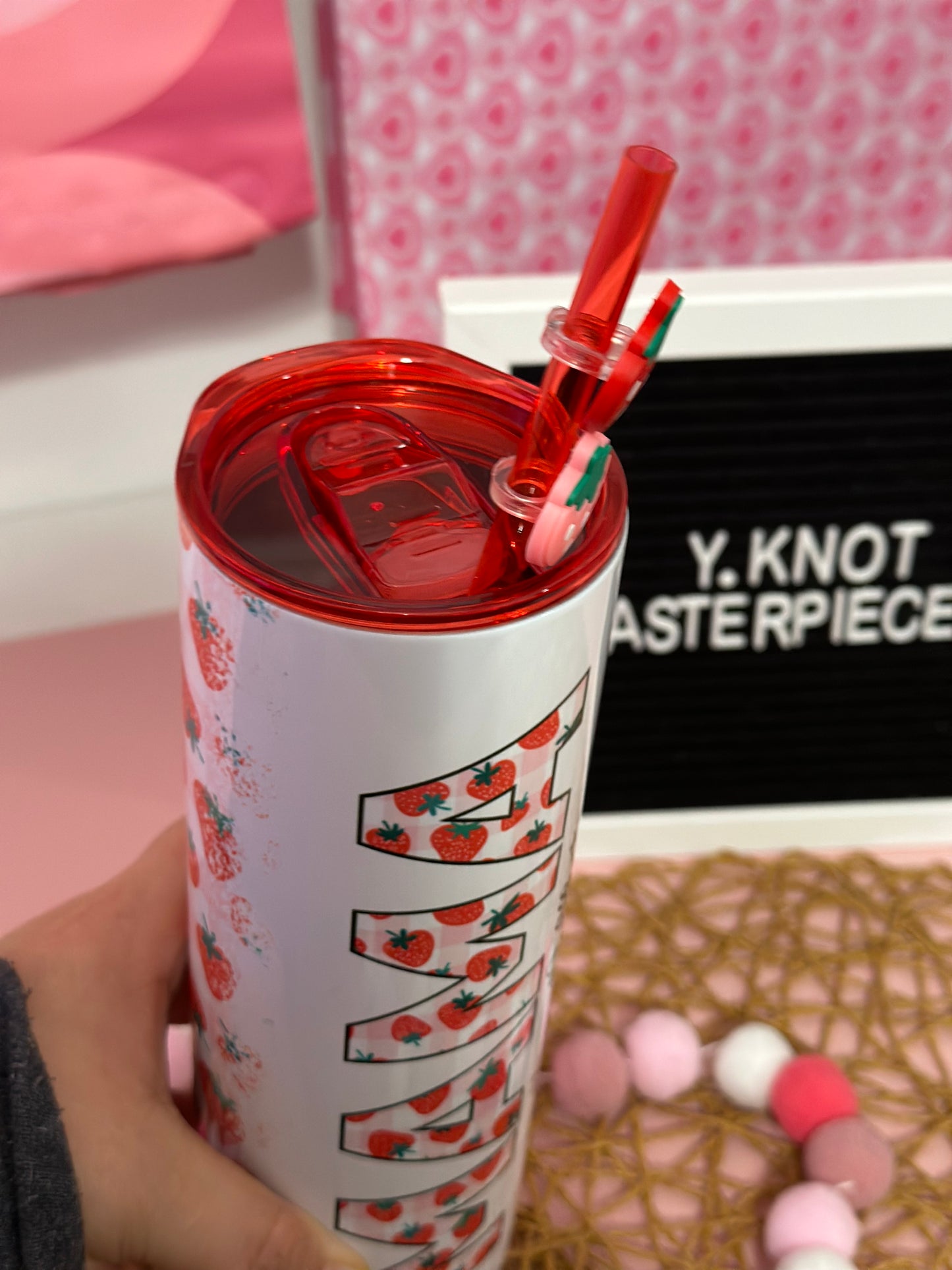 MAMA STRAWBERRY TUMBLER