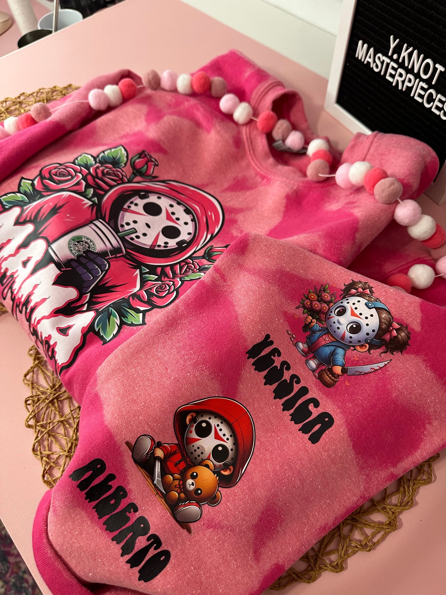 HORROR SKI FACE BLEACHED SWEATER