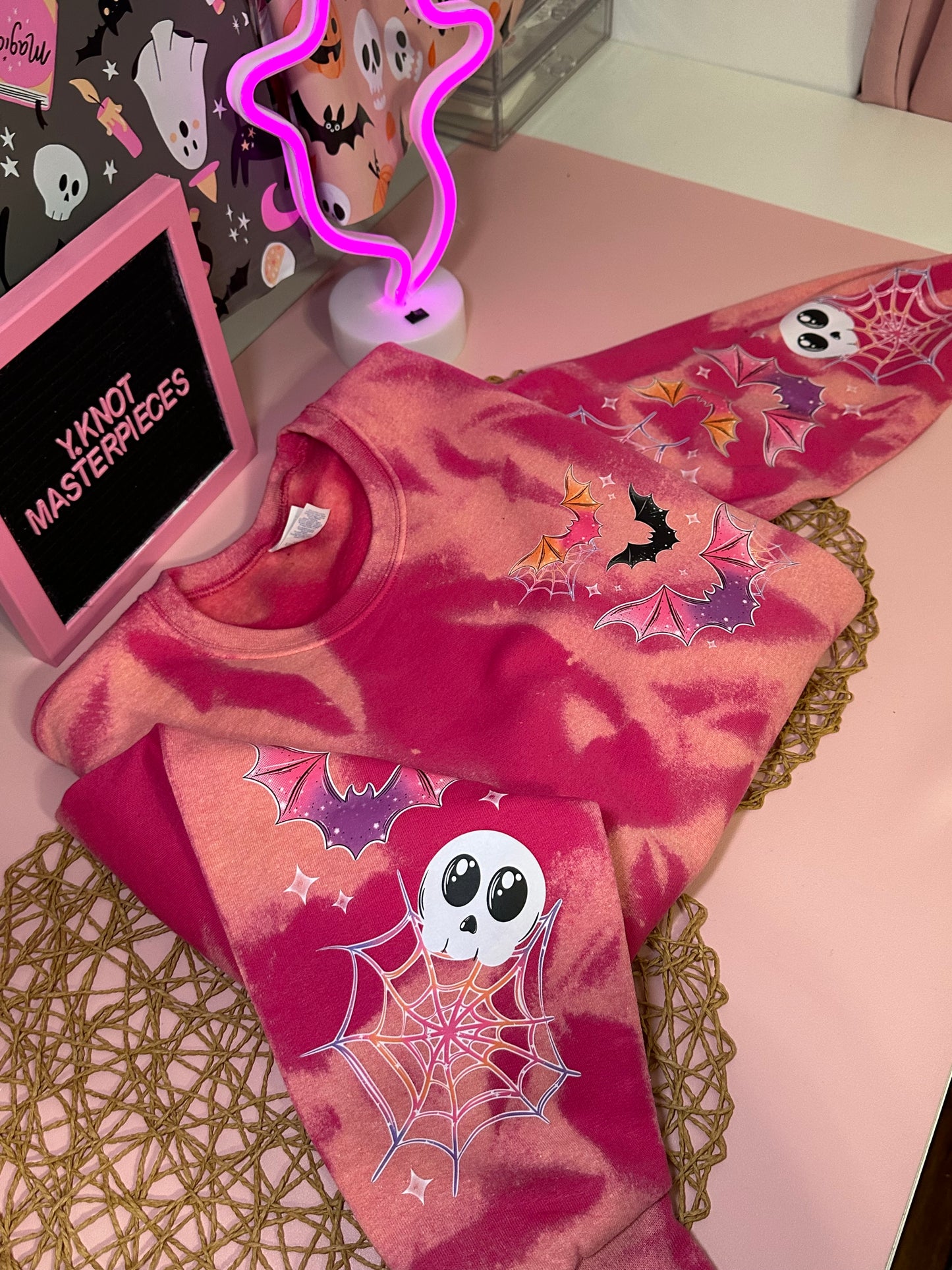 NEON SPOOKY PINK BLEACHED SWEATSHIRT