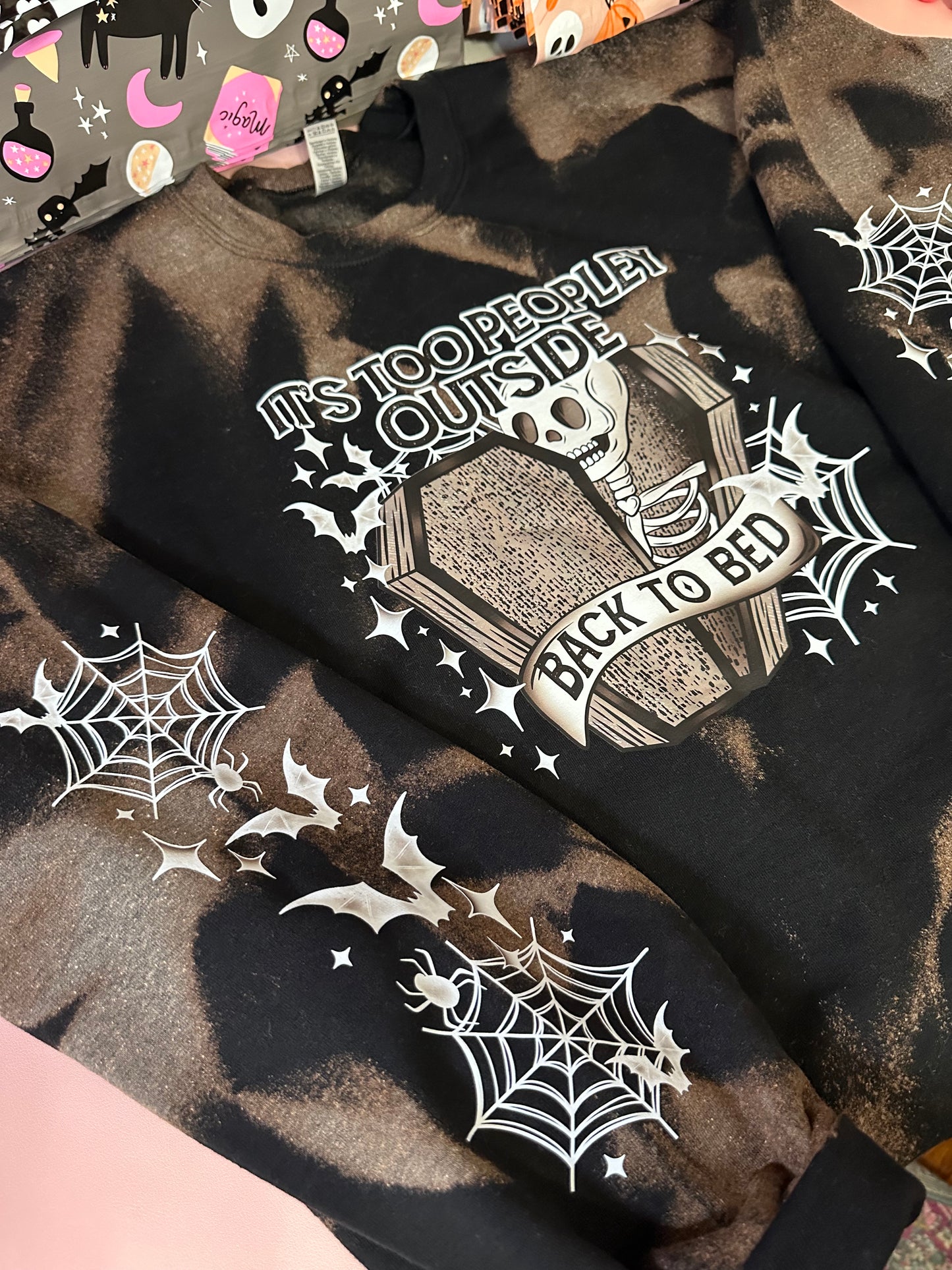 IT'S TOO PEOPLEY OUTSIDE SKELLIE BLEACHED SWEATER