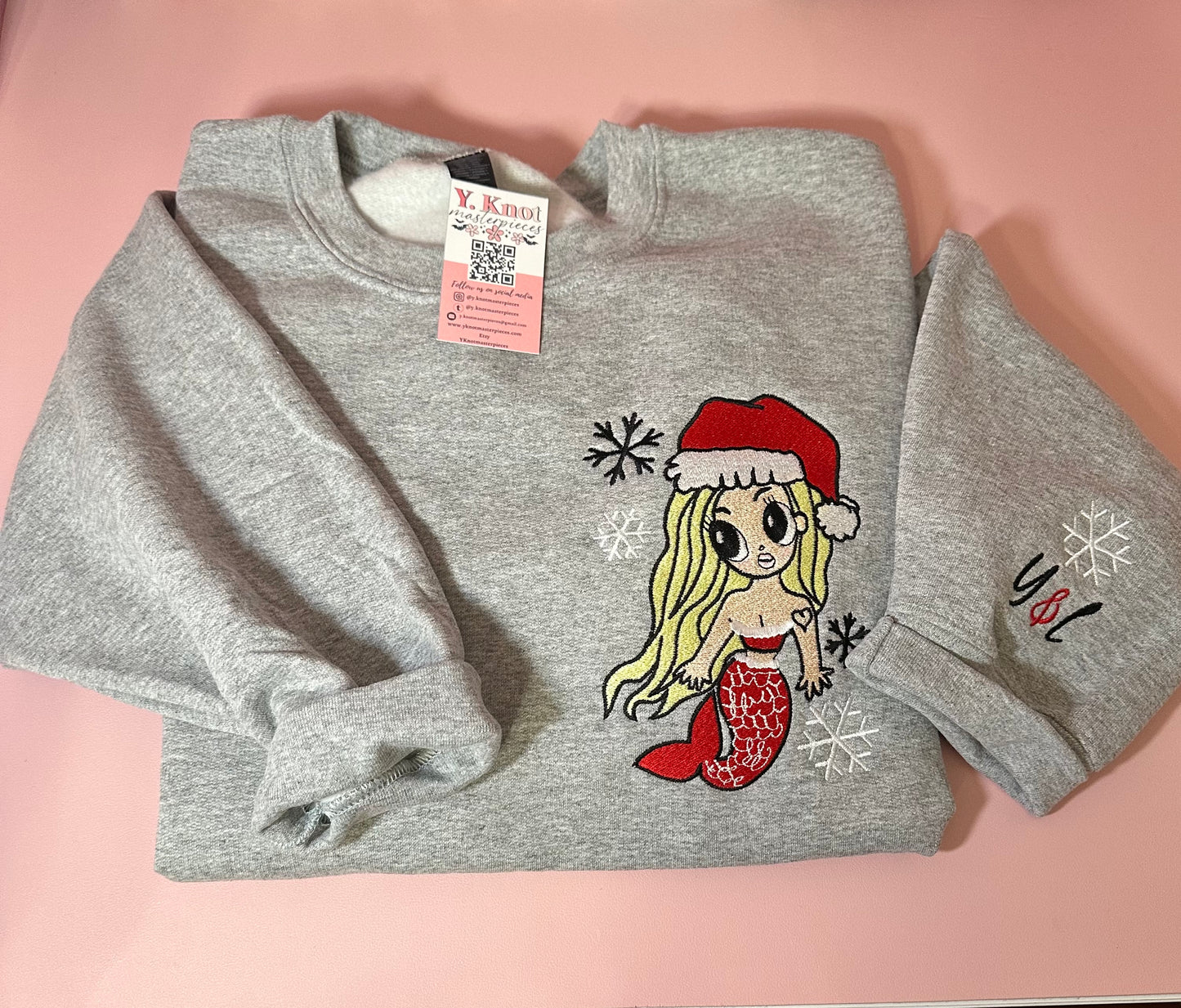MERRY BICHOTA EMBROIDERED SWEATER
