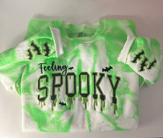 FEELING SPOOKY GREEN TIE DYESWEATER & HOODIE