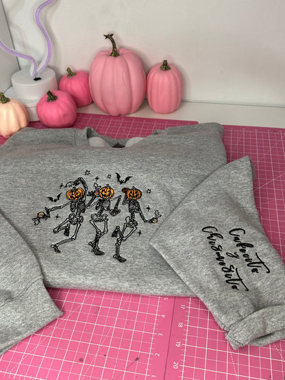 CAFECITO Y PAN SKELLIES EMBROIDERED SWEATSHIRT