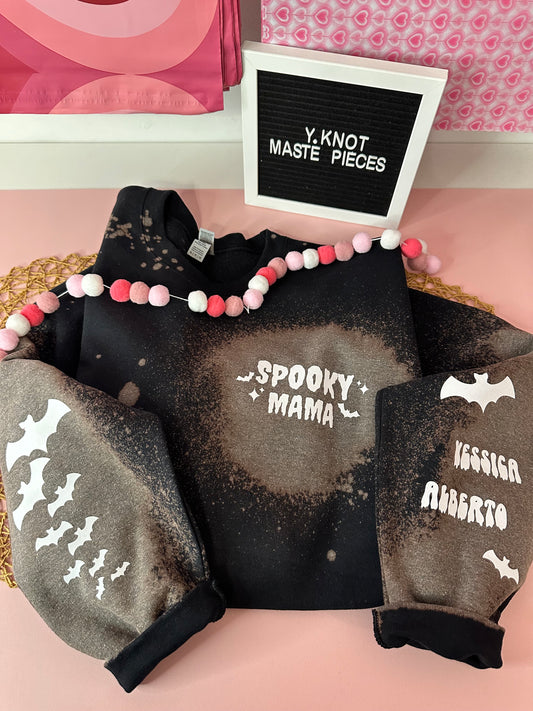 SPOOKY MAMA BLEACHED SWEATSHIRT