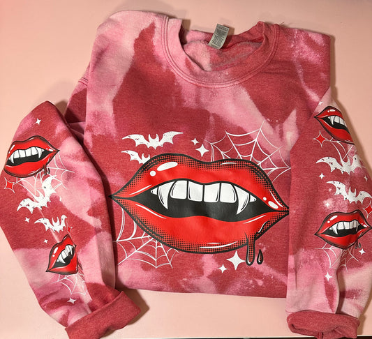 VAMP LIPS  BLEACHED SWEATER